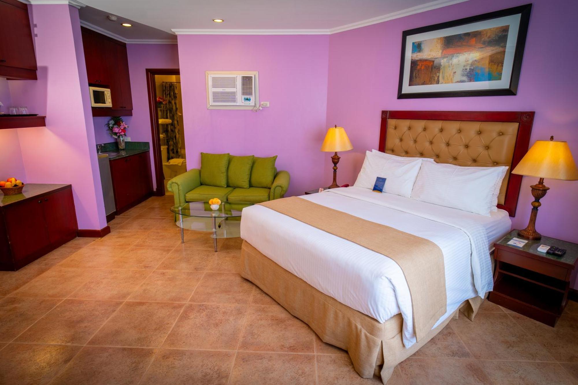 Royal Bellagio Hotel Makati City Extérieur photo