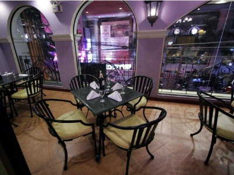Royal Bellagio Hotel Makati City Extérieur photo